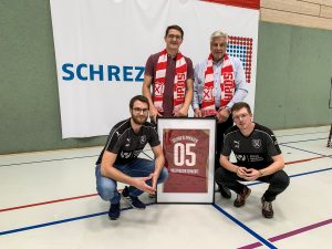 Neuer Partner: Firma Schrezenmaier unterstützt Futsal bei Holzpfosten